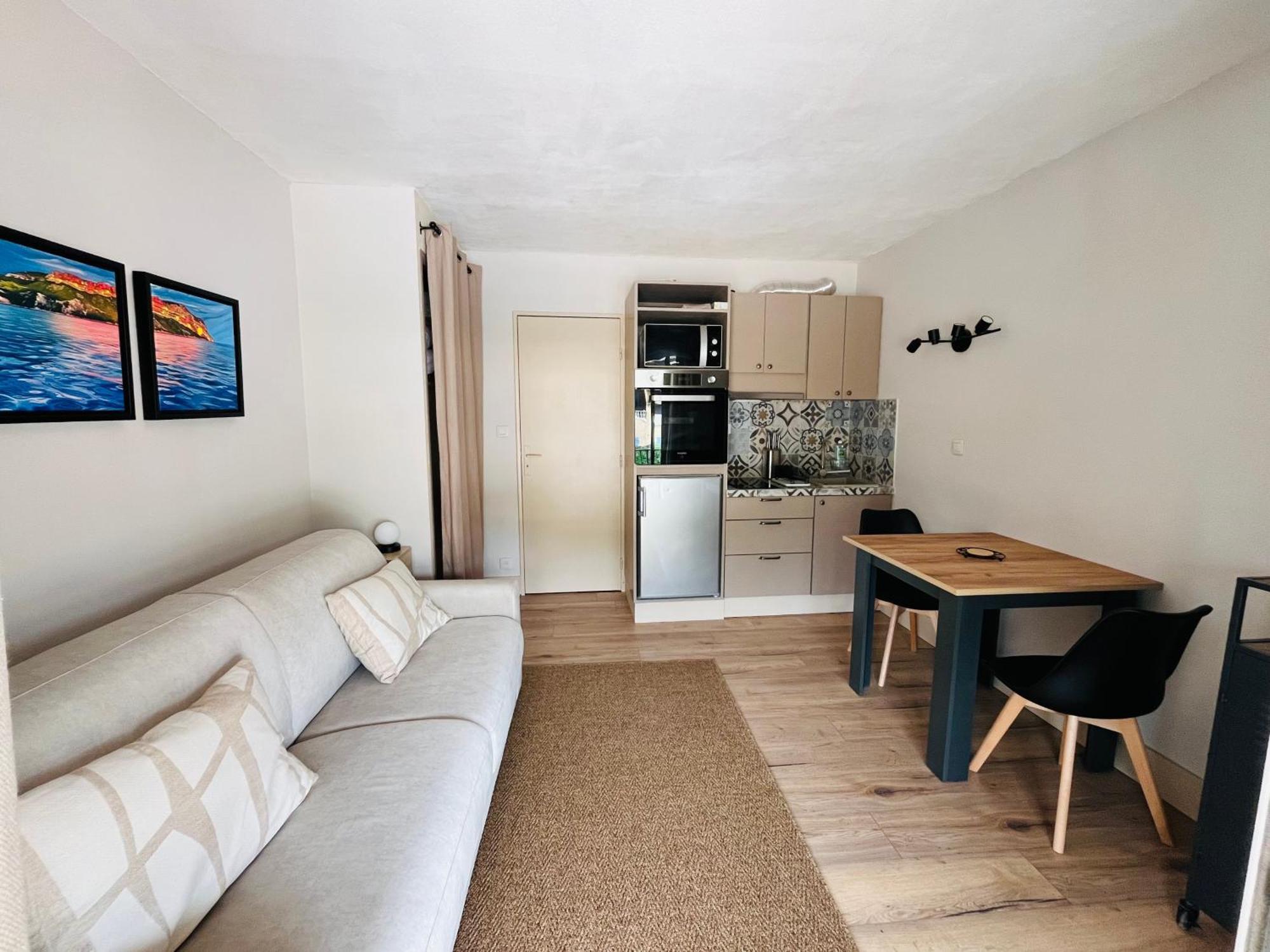 Studio Cosy En Bord De Mer Saint-Cyr-sur-Mer Eksteriør billede
